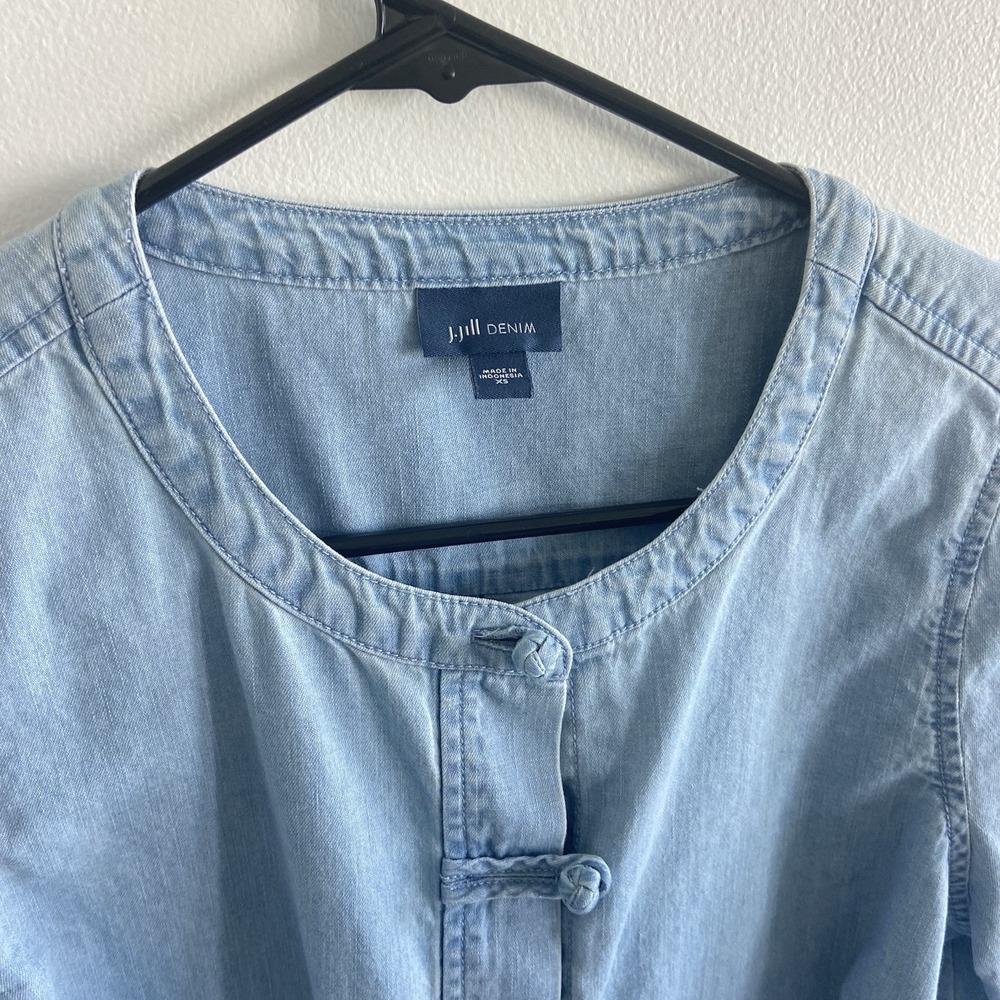 3/$25 Jill soft Blue denim shirt with knot buttons XS - Picture 2 of 8